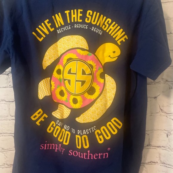 Simply Southern - Live in the Sunshine - Size Medium - Picture 1 of 7